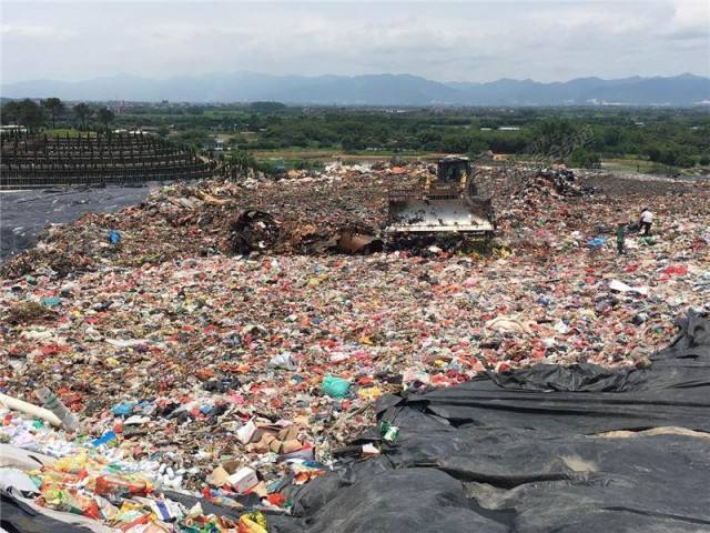 關(guān)注丨珠穆朗瑪峰成了一座“垃圾峰”？